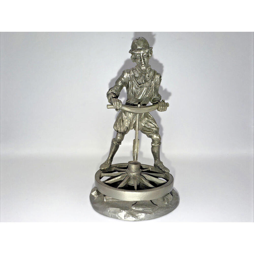 Franklin Mint Pewter 1978 Wheelwright Master Craftsmen of the Renaissance Figure